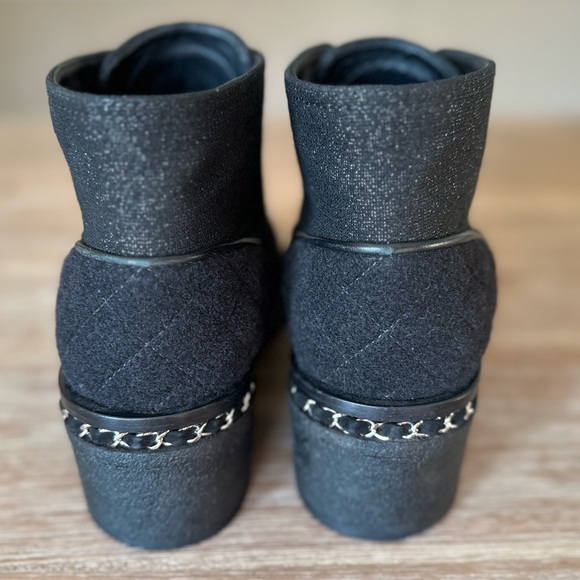 CHANEL CC chain mixed media ankle boots size 41 - Picture 7 of 11